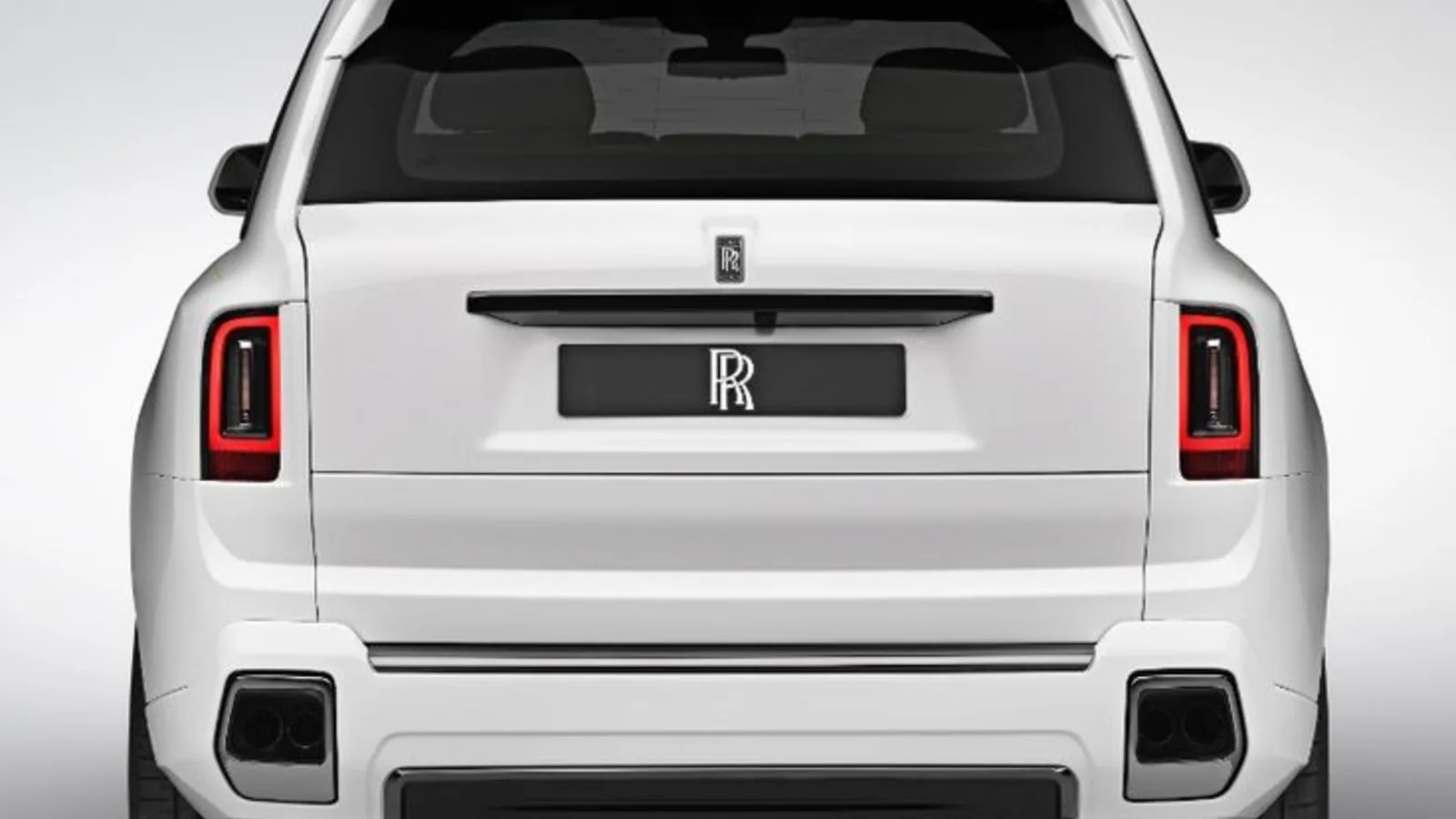 Салоны Cullinan и Bentayga