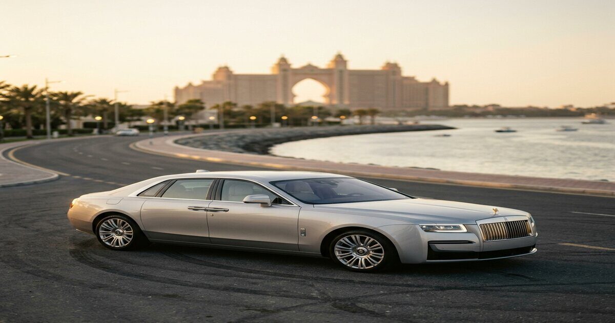 Что представляет собой Rolls-Royce Ghost, и почему его стоит арендовать в Дубае?